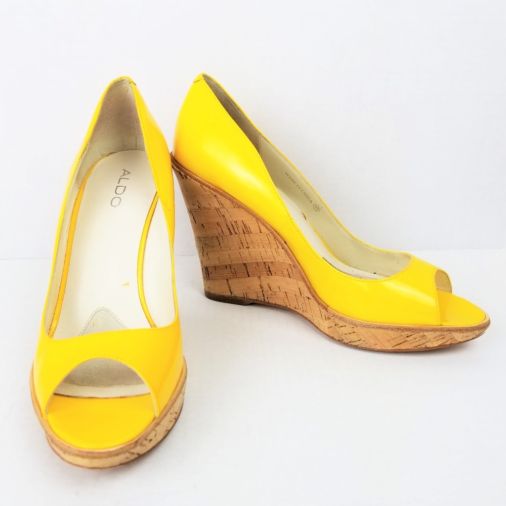 ALDO Wedges size 10us 40eu Yellow Patent Leather